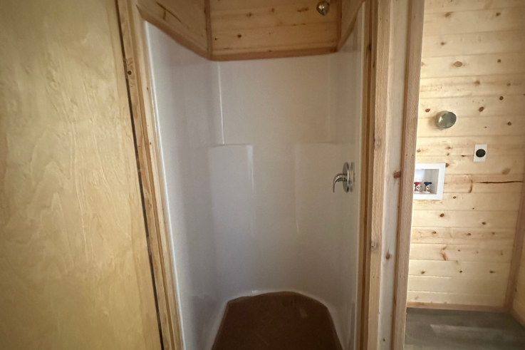 53ft retreat cabin shipping container (53hcrcbn) 53ft retreat cabin shipping container (53hcrcbn)