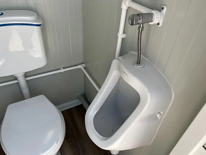 sanitary container, 6 x (toilet + sink) 240×600 sanitary container, 6 x (toilet + sink) 240×600