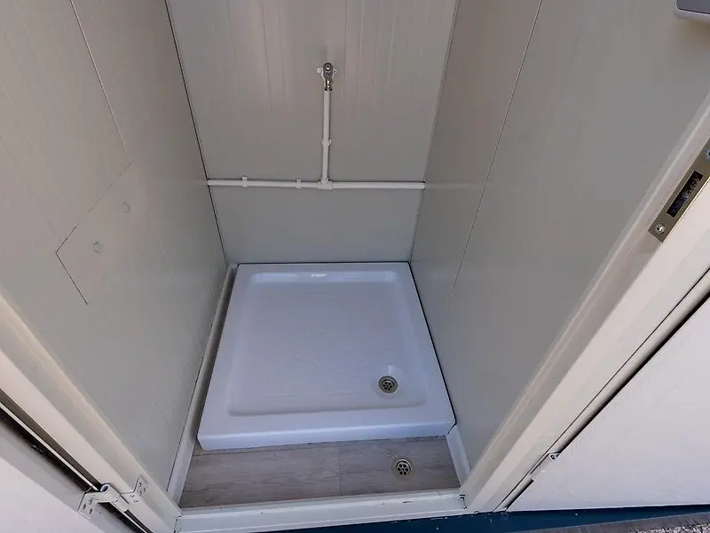 sanitary container, 8 x (toilet + sink) 220×400 sanitary container, 8 x (toilet + sink) 220×400