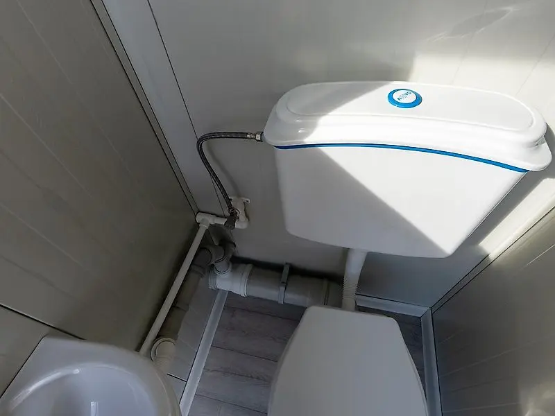 sanitary container, 8 x (toilet + sink) 220×400 sanitary container, 8 x (toilet + sink) 220×400