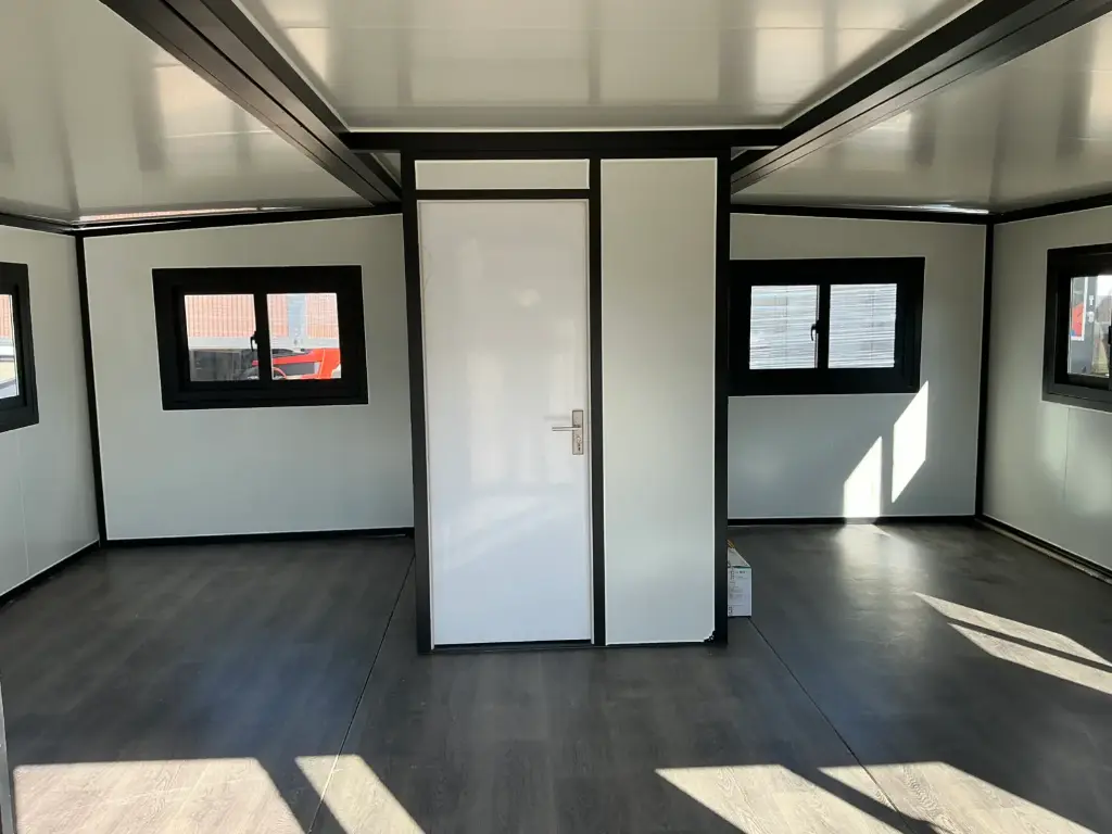 mobile living unit / tiny home with bathroom mobile living unit / tiny home with bathroom