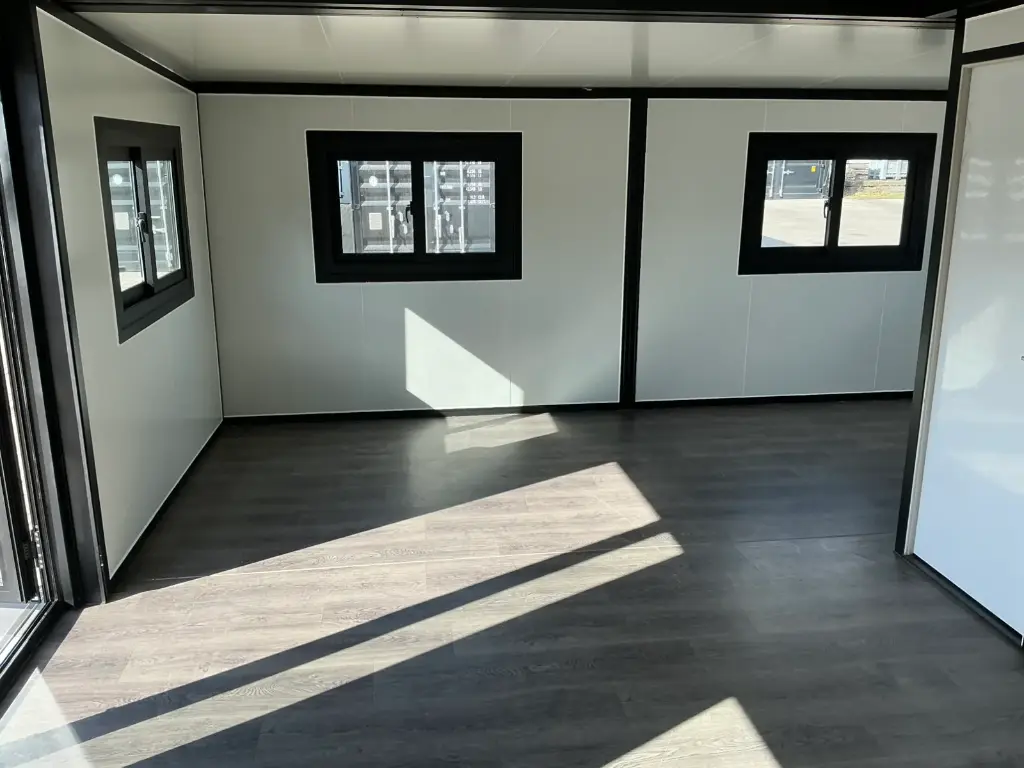 mobile living unit / tiny home with bathroom mobile living unit / tiny home with bathroom