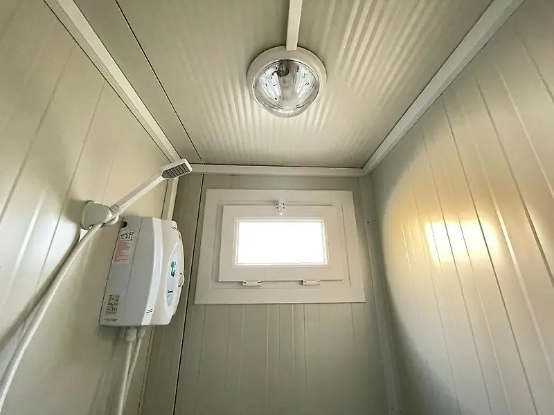 sanitary container, 6 units (shower + sink) | shower container 240 x 600, new sanitary container, 6 units (shower + sink) | shower container 240 x 600, new