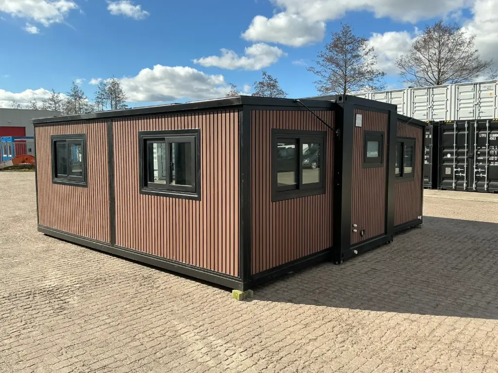 mobile living unit / tiny home with bathroom mobile living unit / tiny home with bathroom