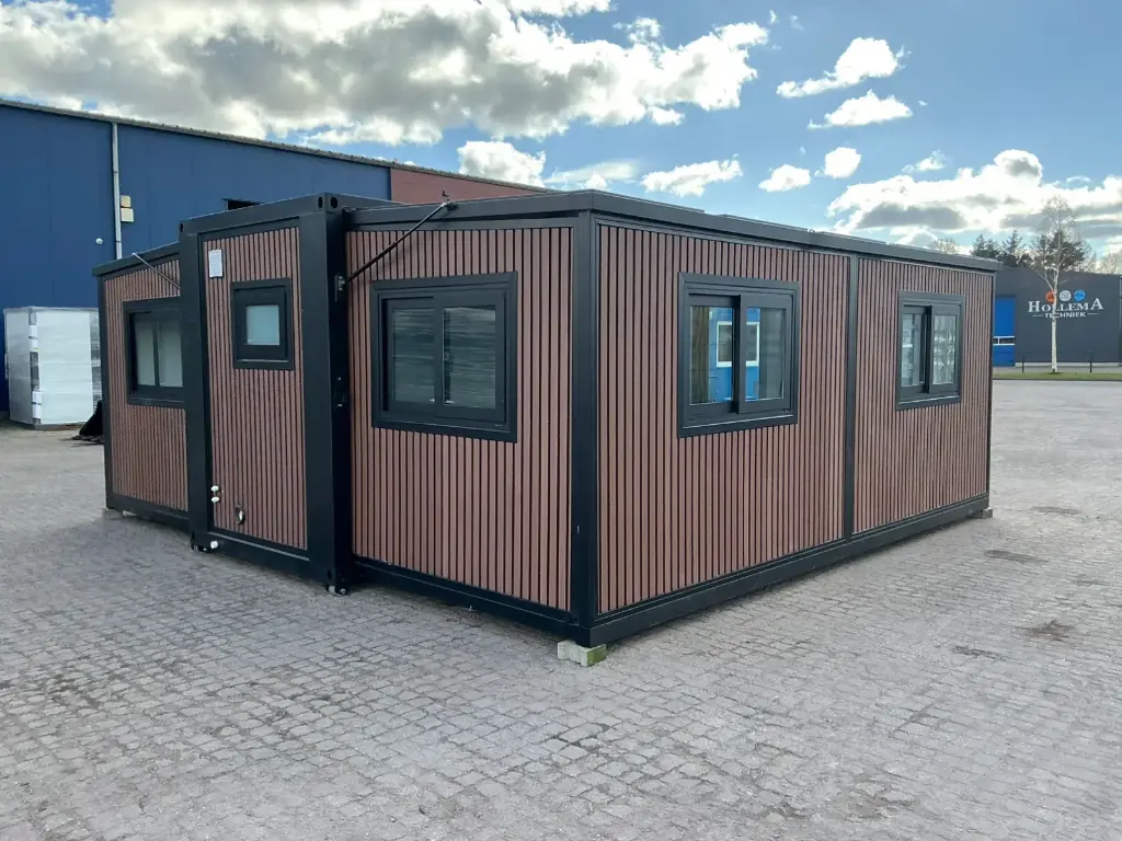 mobile living unit / tiny home with bathroom mobile living unit / tiny home with bathroom
