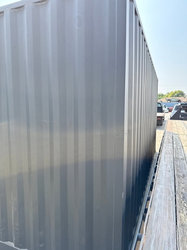 20ft used shipping container – matte black w/ 12’ side roll up door 20ft used shipping container – matte black w/ 12’ side roll up door