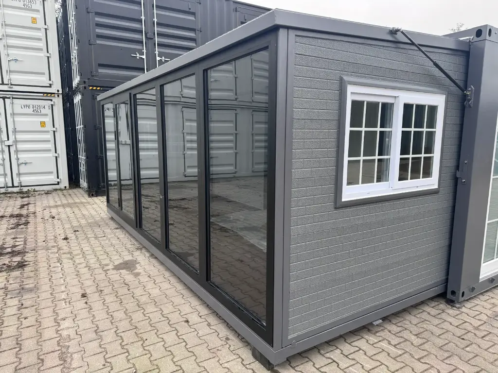 mobile living unit / tiny home / chalet with 2 bedrooms + kitchen mobile living unit / tiny home / chalet with 2 bedrooms + kitchen