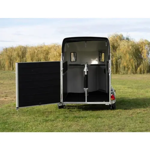 horse van – freedom horse – gold origins aluminum – 2 horses – new horse van – freedom horse – gold origins aluminum – 2 horses – new