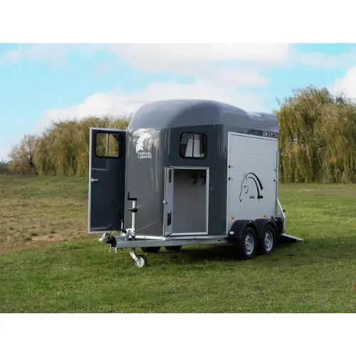 horse van – freedom horse – gold origins aluminum – 2 horses – new horse van – freedom horse – gold origins aluminum – 2 horses – new