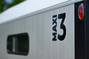 3 seater van with diagonal loading, maximum horse freedom 3 3 seater van with diagonal loading, maximum horse freedom 3