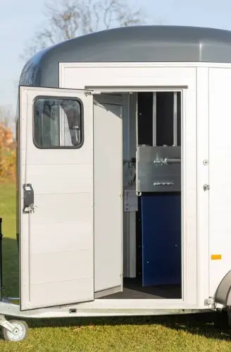 horsebox – freedom horse – luxury touring jumping – 2 person – new horsebox – freedom horse – luxury touring jumping – 2 person – new