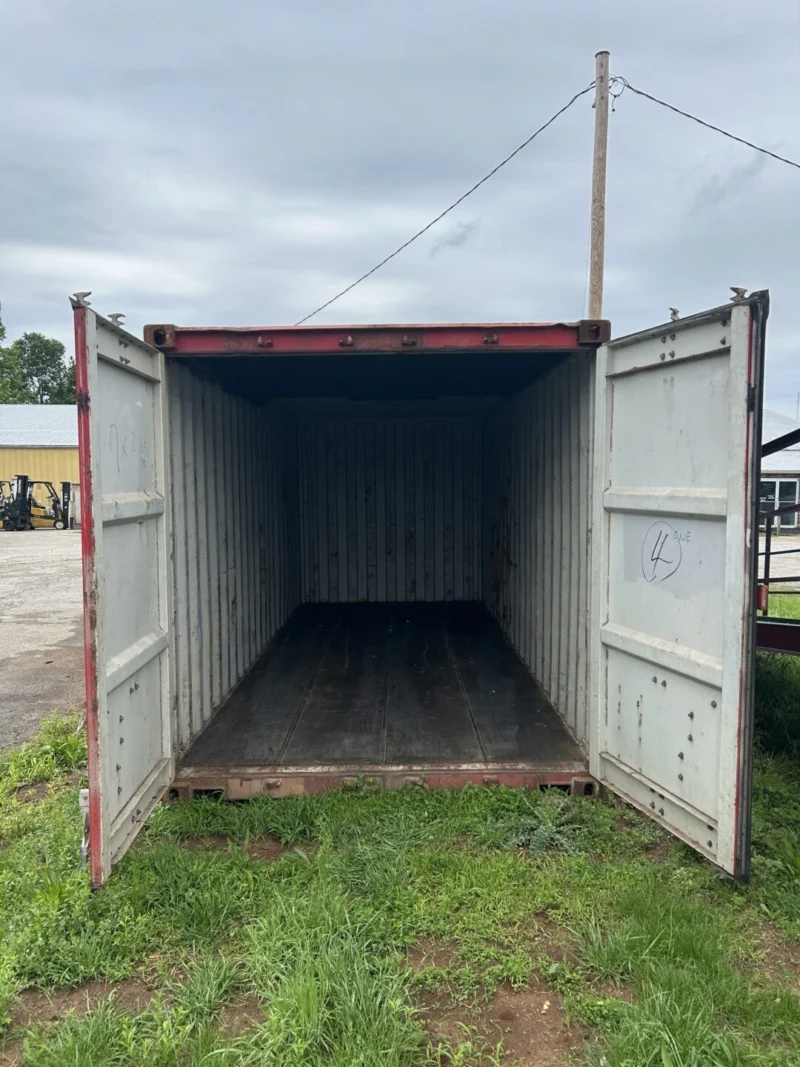 20′ shipping container ccr18113 20′ shipping container ccr18113