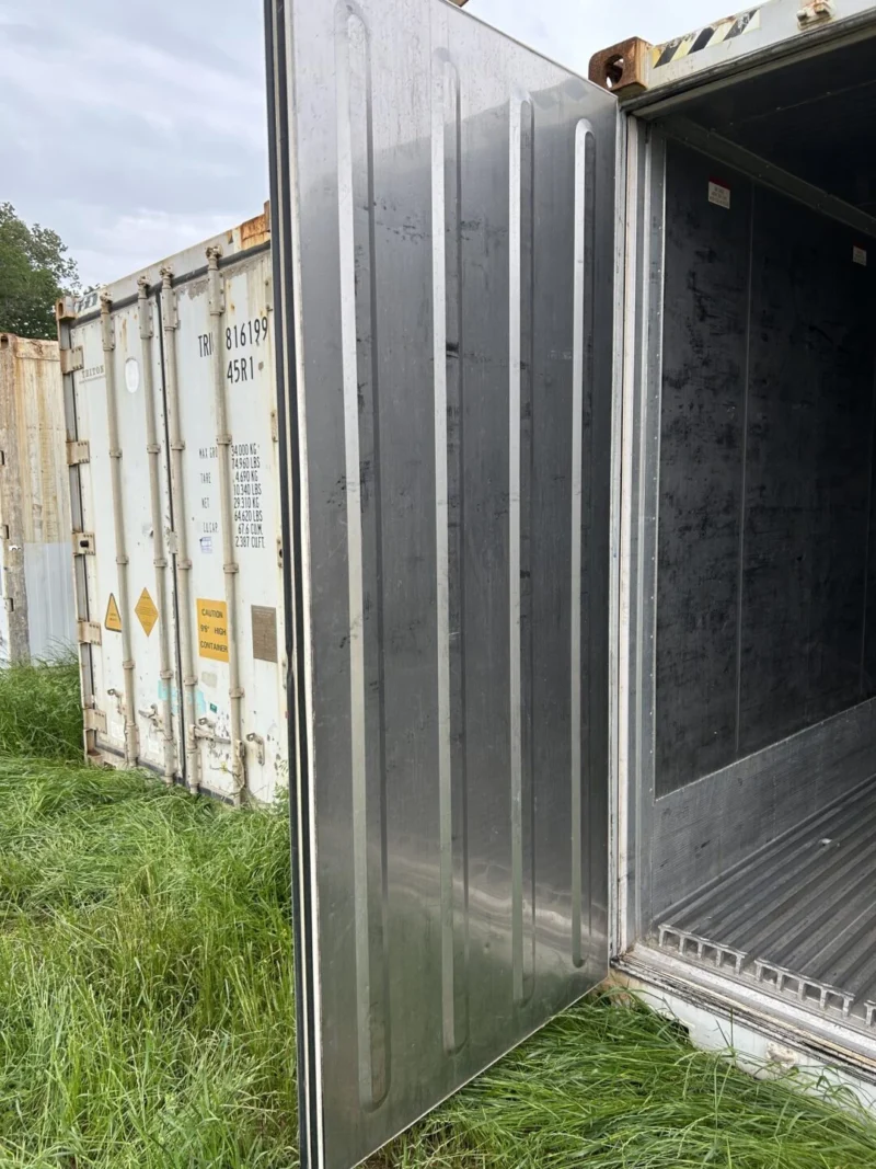 2009 40′ high cube refrigerated storage container – ccr18757 2009 40′ high cube refrigerated storage container – ccr18757