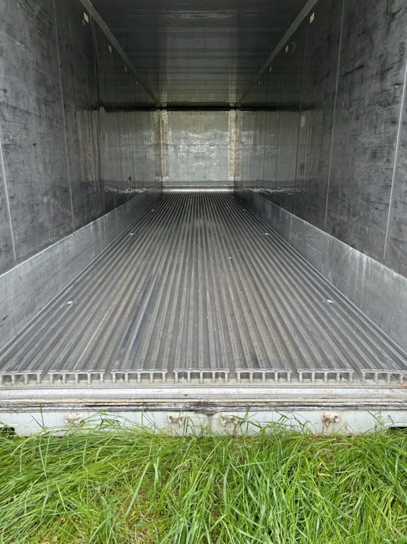 2009 40′ high cube refrigerated storage container – ccr18757 2009 40′ high cube refrigerated storage container – ccr18757