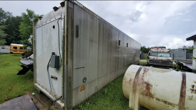 stoughton shipping container (40ft) stoughton shipping container (40ft)